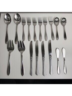 Oneida Stainless Flatware Lot 18 Pc Serving Utensils Knives Forks Butter Spread